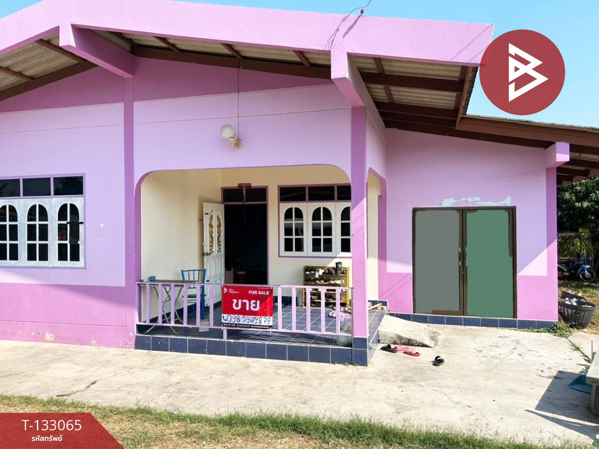 For SaleLandRayong : Land for sale with buildings, area 3 rai 2 ngan 33.1 sq m, Taphong, Rayong.