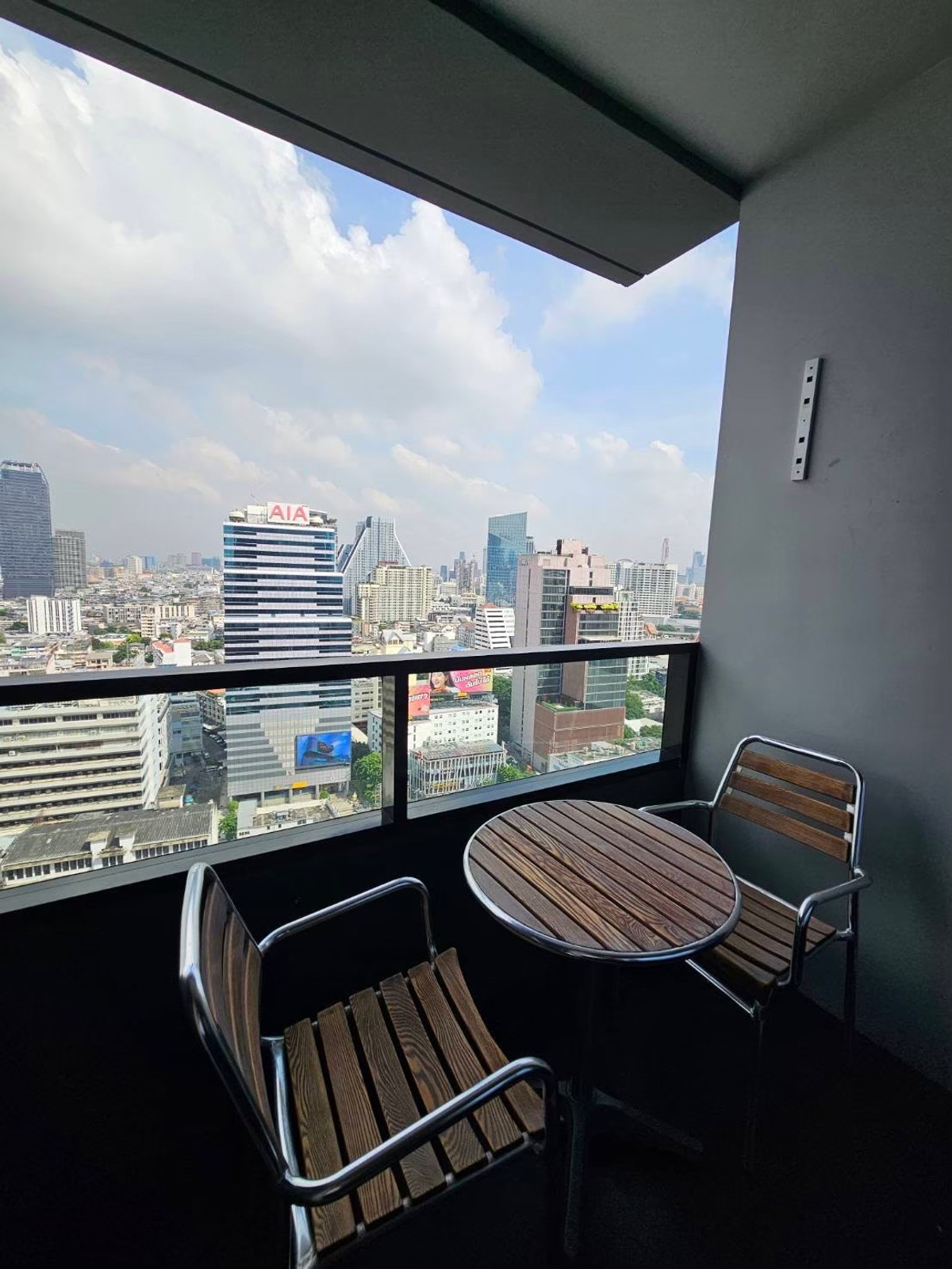 คอนโดสีลม ศาลาแดง บางรัก : 🏠✨ เอ็ม สีลม | ขาย / ให้เช่าคอนโด 2 ห้องนอน (HBH-ST-160)