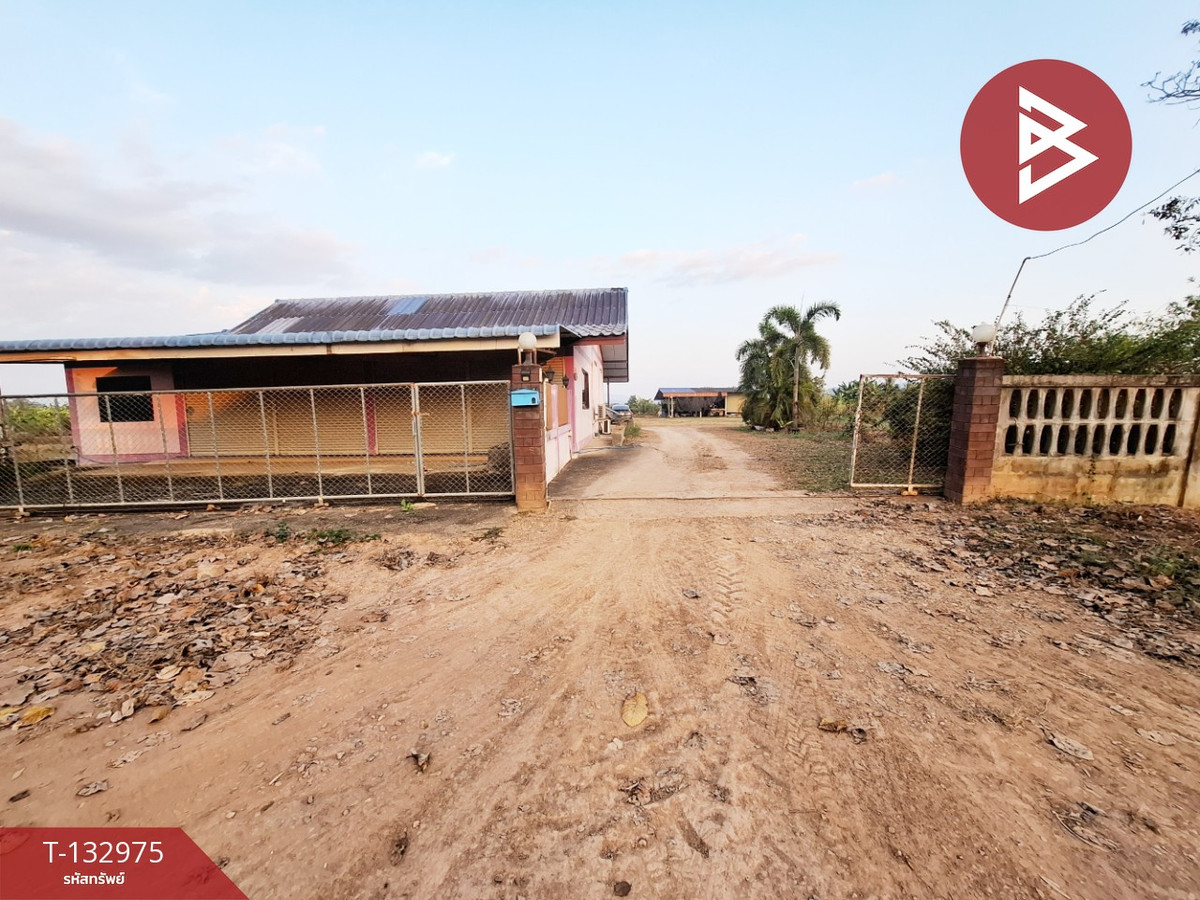 For SaleLandChiang Rai : Land for sale with buildings, area 9 rai 2 ngan 45.9 sq m, Thoeng, Chiang Rai.