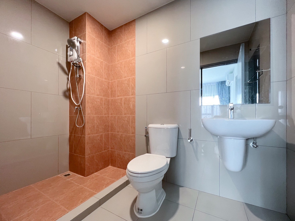 For RentCondoThaphra, Talat Phlu, Wutthakat : Condo for rent Rich Point Wutthakat Beautiful new room, right next to the BTS.