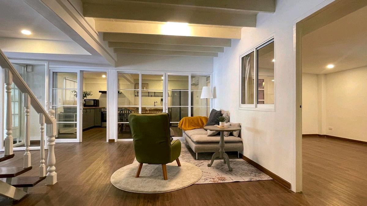 ขายบ้านพระราม 9 เพชรบุรีตัดใหม่ RCA : บ้านเดี่ยวสไตล์ Vintage พระราม9 ซอย 45 รีโนเวทใหม่ สวยงามพร้อมอยู่ ทำเลดีมาก ใกล้ห้าง เดินทางสะดวก