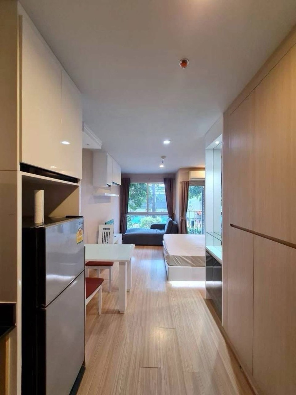 For RentCondoThaphra, Talat Phlu, Wutthakat : For rent, Casa Ratchada-Ratchaphruek, next to BTS Talat Phlu, price 10,5000 baht.