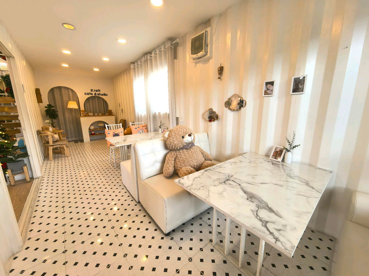 For RentRetail SpacePinklao, Charansanitwong : ✨ Shop space / cafe / restaurant / studio for rent 📐 230 sq m. | 2 floors, near Thonburi Fresh Market.