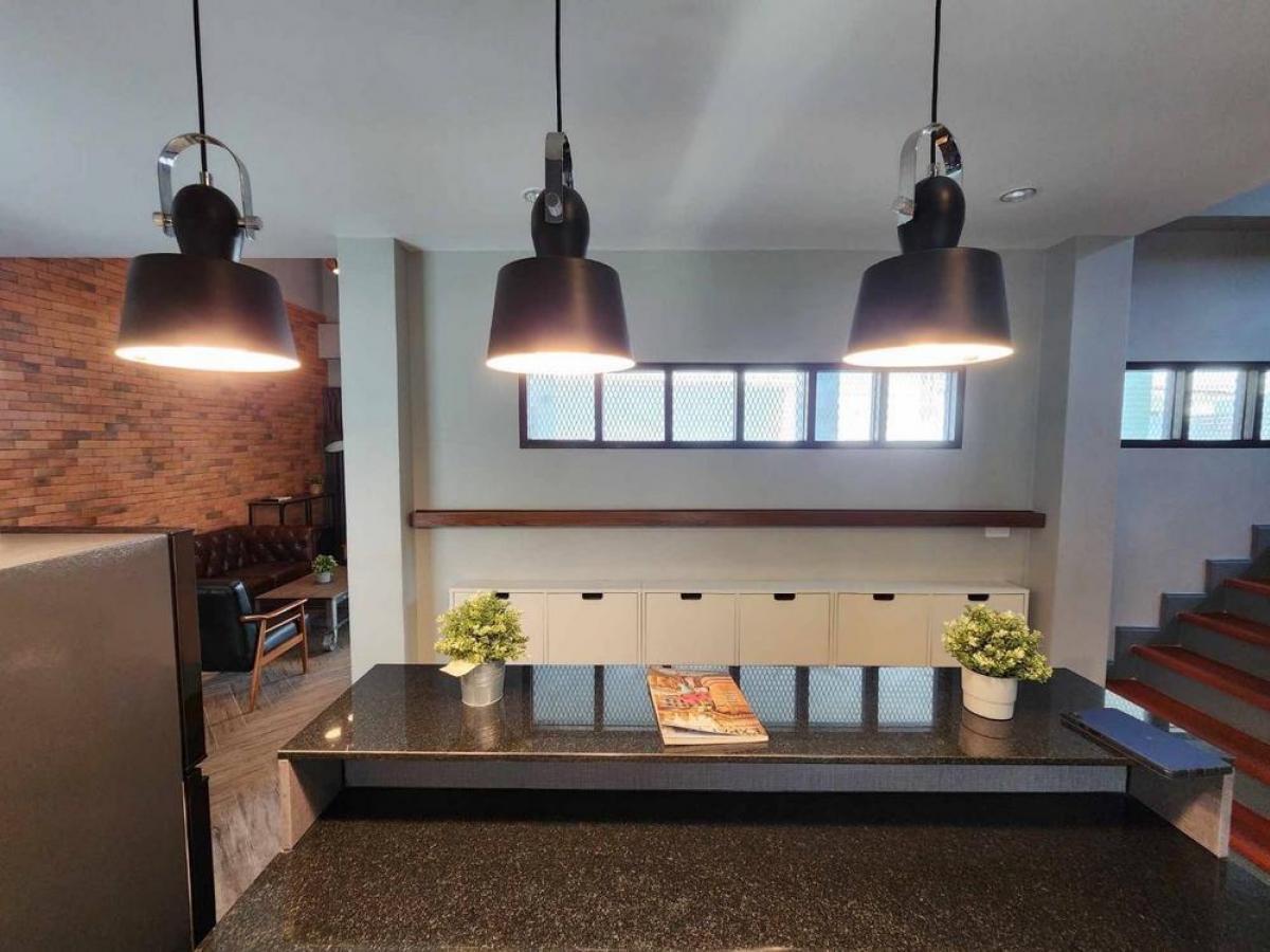 ขายสำนักงานสุขุมวิท อโศก ทองหล่อ : 28/02/2026, หรูหราบนทำเลทอง สุขุมวิท ใกล้ใจกลางเมือง 5 ห้องนอน พร้อมพื้นที่ทำงาน 
บ้านพร้อมที่ดิน 50 ตร.ว. ราคา 55 ล้าน ผ่อนสบายใจกลางอโศก-ทองหล่อ