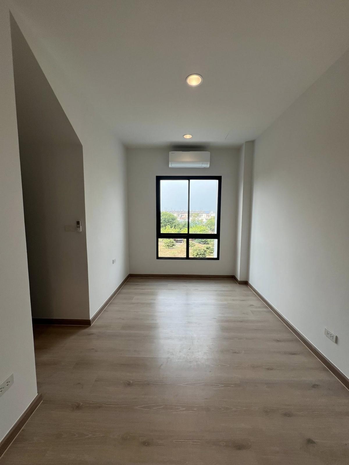 ให้เช่าสำนักงานนวมินทร์ รามอินทรา : 28/02/2026, บ้านหรู 3 ห้องนอน 4 ห้องน้ำ 240 ตร.ม. ใจกลางรามอินทรา 
เช่าหรือซื้อ พร้อมเข้าอยู่ ราคาโดนใจ เริ่มต้นวันนี้!