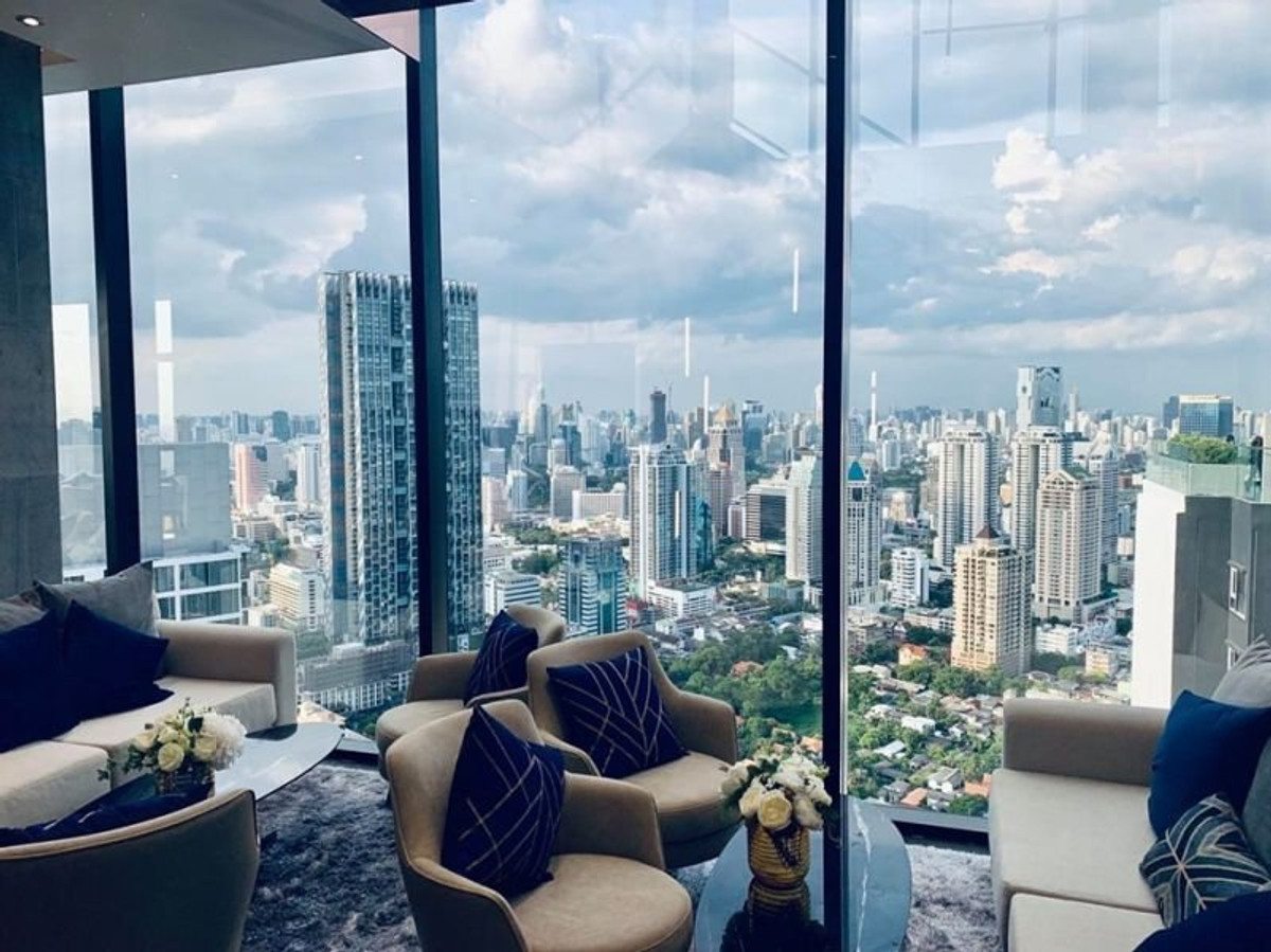 For RentCondoSathorn, Narathiwat : For rent: Knightsbridge Prime Sathorn, fully furnished, ready to move in, Duplex, corner room, 30th floor, area 44 sq m. Monthly rent 28,000 baht.