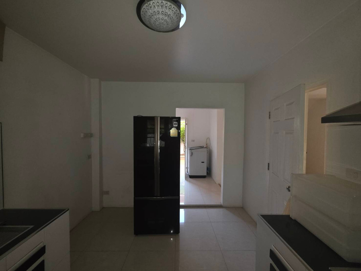 ให้เช่าบ้านปทุมธานี รังสิต ธรรมศาสตร์ : ให้เช่าบ้านเดี่ยว หมู่บ้านเมืองเอกโครงการ 6 ใกล้ มหาวิทยาลัยรังสิต เพียง 1 นาที