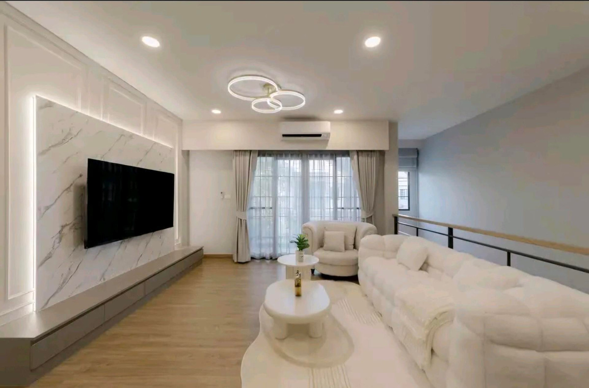 บ้านบางนา แบริ่ง ลาซาล : ขาย/ให้เช่า 𝐂𝐄𝐍𝐓𝐑𝐎 𝐁𝐀𝐍𝐆𝐍𝐀 เซนโทร บางนา ใกล้ MEGA Bangna ใกล้ทางด่วน