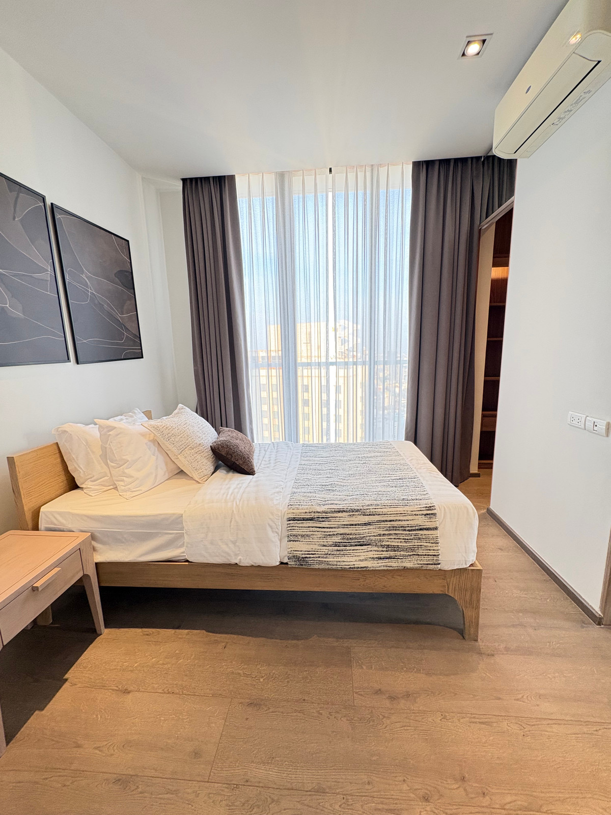 ขายคอนโดสุขุมวิท อโศก ทองหล่อ : ขายขาดทุน 2 นอน ราคาดี ชั้นสูง !!!!