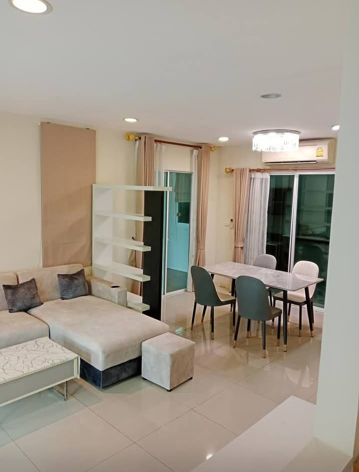 ให้เช่าทาวน์โฮมโชคชัย4 ลาดพร้าว71 : ⚡ ให้เช่า ทาวน์โฮม 3 ชั้น บ้านกลางเมือง โชคชัย 4 ใกล้ BTS ขนาด 25.70 ตร.ว. ⚡