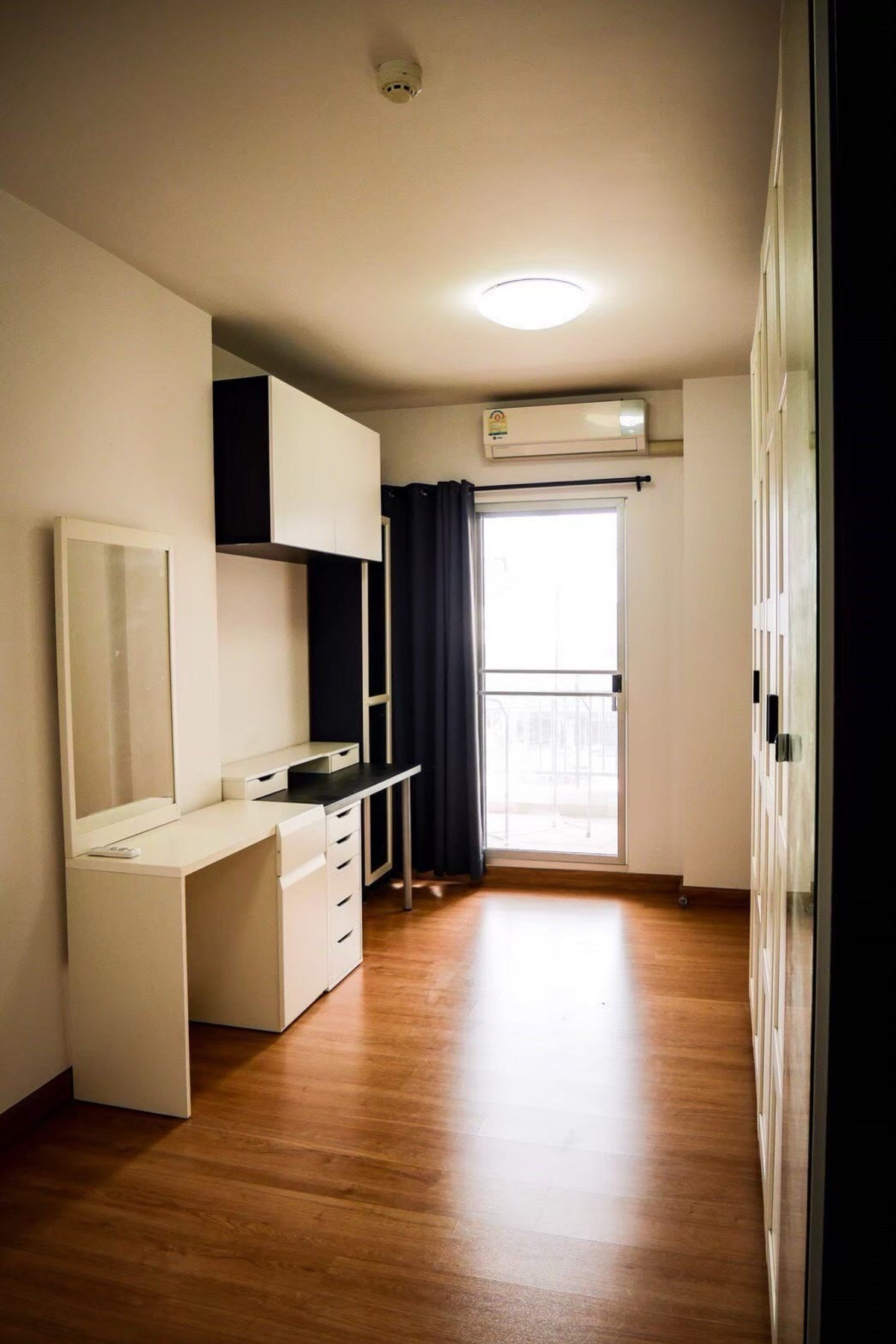 ให้เช่าคอนโดราชเทวี พญาไท : ให้ เช่า ด่วน Noble revent โนเบิล รีเวนต์ 1ห้องนอน 1ห้องน้ำ (ห้องใหญ่)