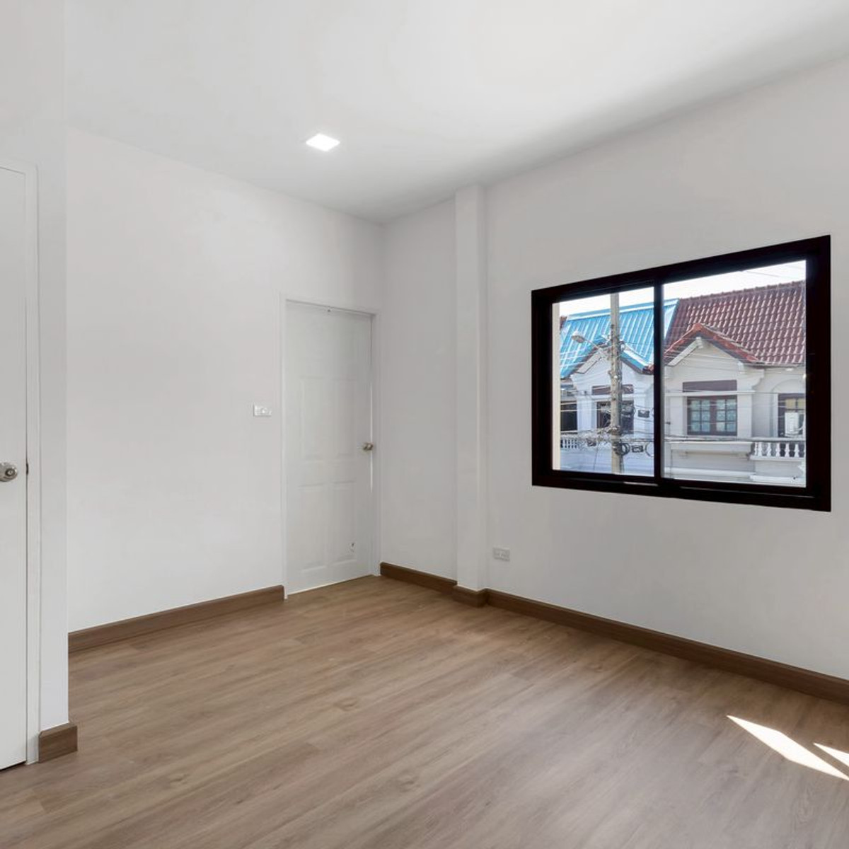 ขายทาวน์โฮมวิภาวดี ดอนเมือง หลักสี่ : 📌 Sale!!! 🏡 ทาวน์เฮ้าส์ หมู่บ้านกัญจน์เพชร (รีโนเวทใหม่ พร้อมหิ้วกระเป๋าเข้าอยู่  )📌