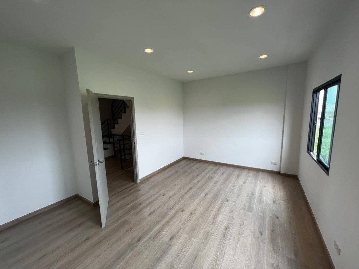 ให้เช่าทาวน์โฮมนวมินทร์ รามอินทรา : ⚡ ให้เช่า ทาวน์โฮม 3 ชั้น Premium Place พหลโยธิน - รามอินทรา ใกล้ BTS ขนาด 20 ตร.ว. ⚡