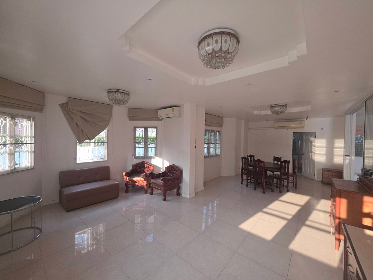 ให้เช่าบ้านปทุมธานี รังสิต ธรรมศาสตร์ : ให้เช่าบ้านเดี่ยว หมู่บ้านเมืองเอกโครงการ 6 ใกล้ มหาวิทยาลัยรังสิต เพียง 1 นาที