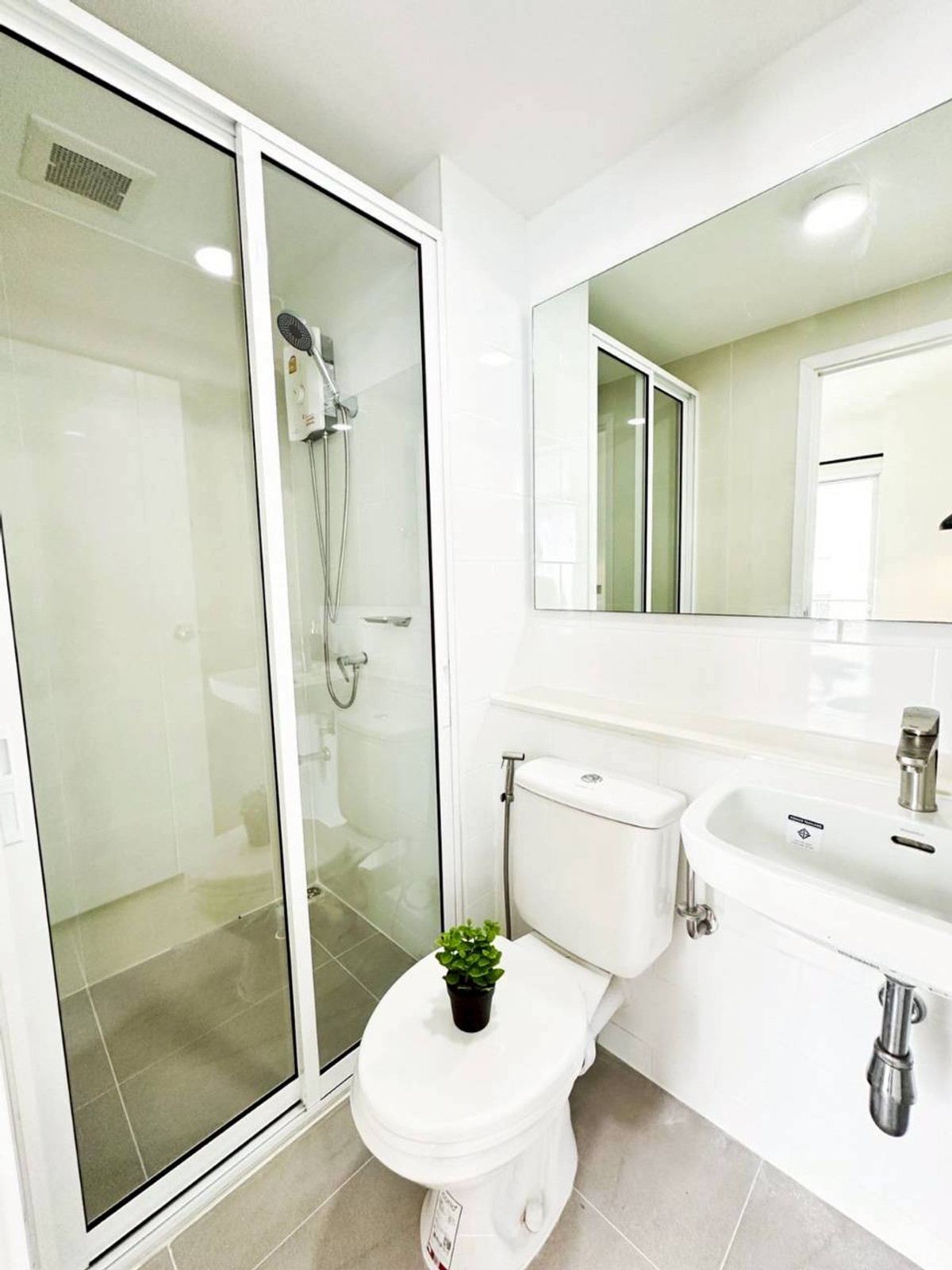 For SaleCondoRamkhamhaeng, Hua Mak : ✅ S-LPRL114 ✅ Line : @p2nproperty