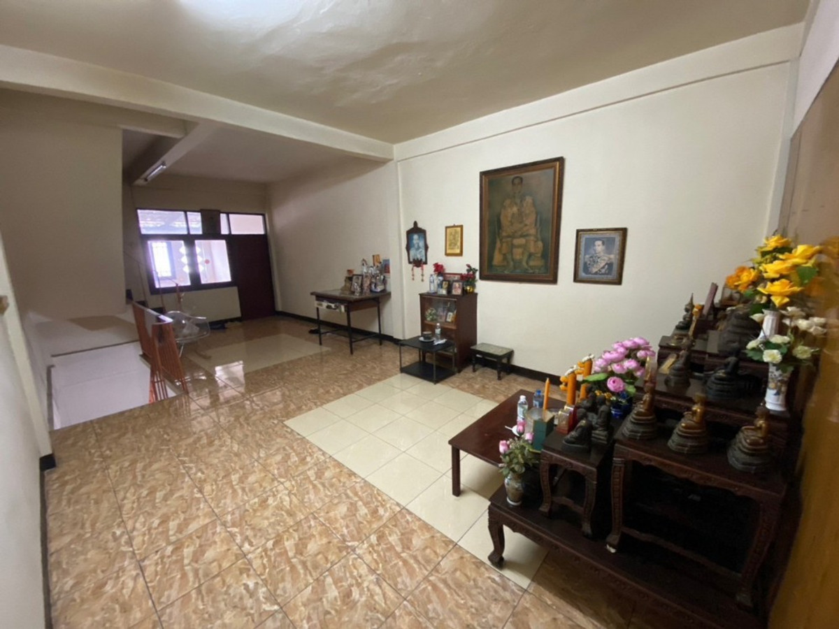 ขายอาคารพาณิชย์โชคชัย4 ลาดพร้าว71 : ✅ S-OFYJ112 ✅ Line : @p2nproperty