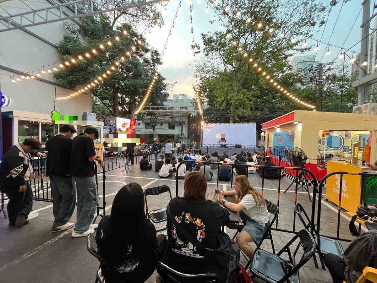 ให้เช่าร้านค้า/ตลาดนัดสุขุมวิท อโศก ทองหล่อ : พื้นที่เช่า 32 ตารางเมตร สำหรับ ทำธุรกิจ @ พร้อมพงษ์ ใกล้ BTS 500 เมตร 