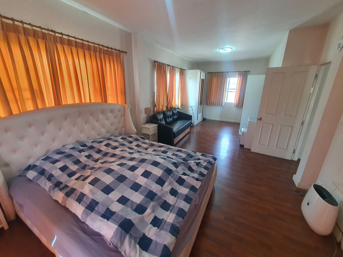 ขายบ้านมหาชัย สมุทรสาคร : บ้านหรู The Grand Rama 2 โซน NEO คลับเฮ้าส์ระดับรีสอร์ท ทะเลสาบ 3 ไร่  ถนนเมน 30 ม. ระบบ Double Security ครบทุกฟังก์ชัน พร้อมอยู่ทันที