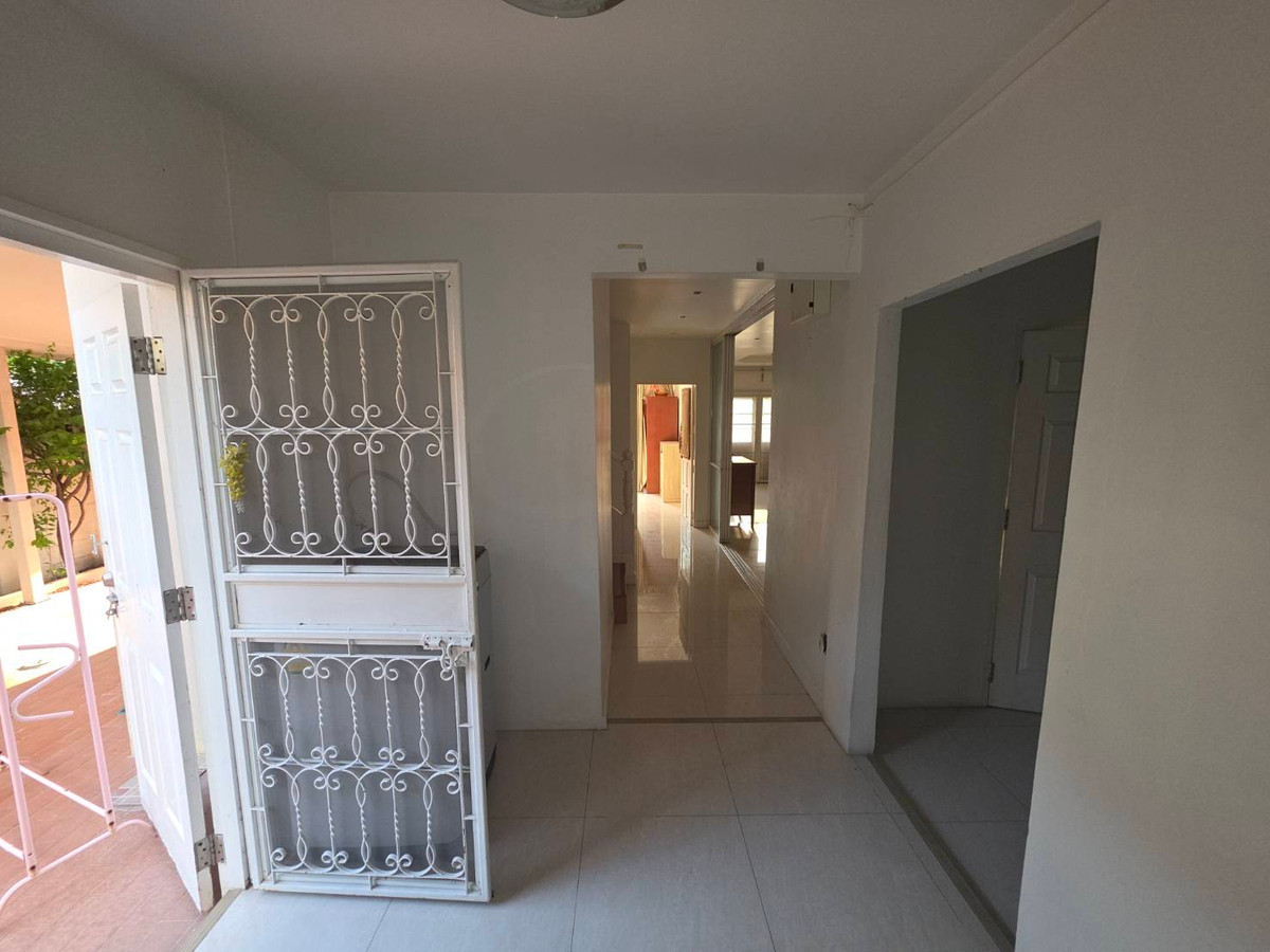 ให้เช่าบ้านปทุมธานี รังสิต ธรรมศาสตร์ : ให้เช่าบ้านเดี่ยว หมู่บ้านเมืองเอกโครงการ 6 ใกล้ มหาวิทยาลัยรังสิต เพียง 1 นาที