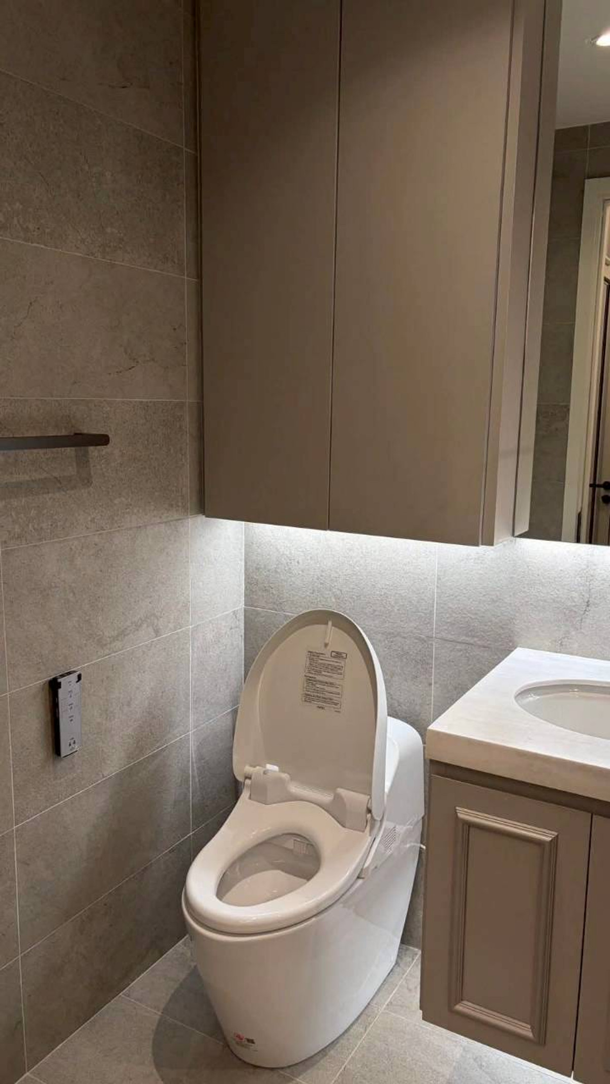 For RentCondoRatchathewi,Phayathai : ✅ XTP127 ✅ Line : @p2nproperty