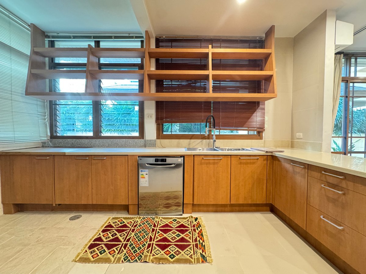 For RentHouseOnnut, Udomsuk : Single house for rent, BAAN SANSIRI SUKHUMVIT 67 project, near BTS Phra Khanong.