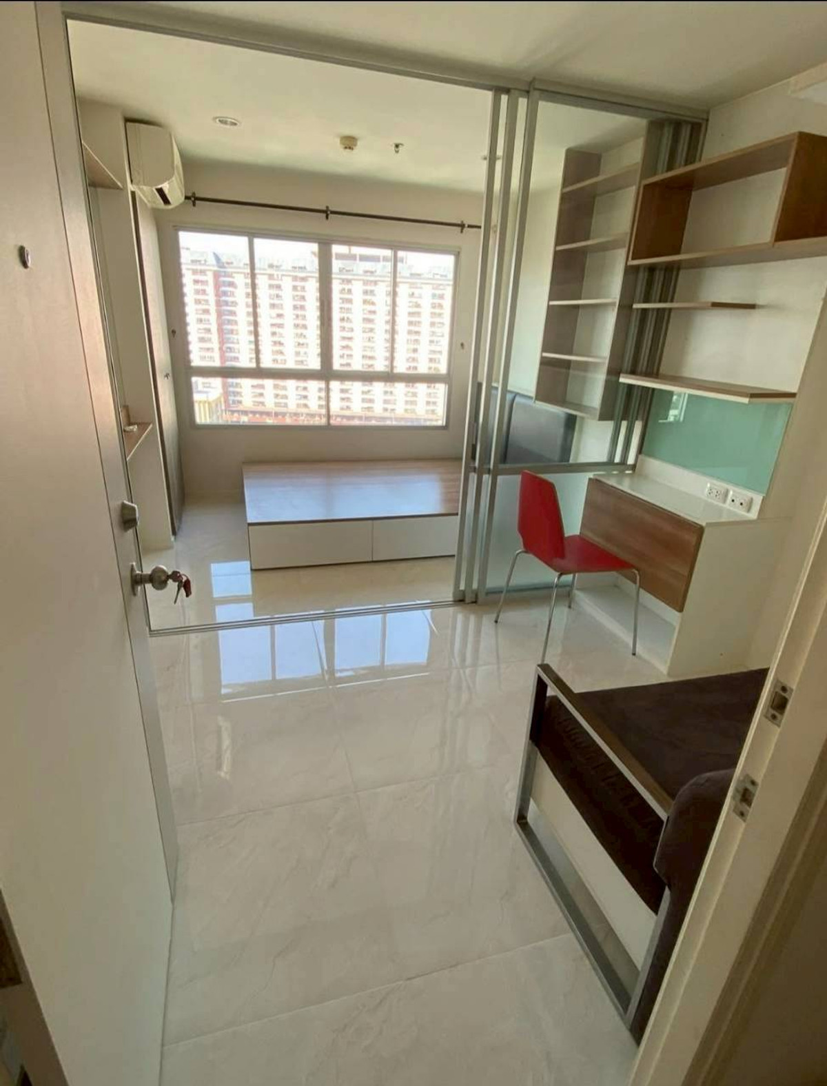 ขายคอนโดเสรีไทย-นิด้า : ✅ S-LP60246 ✅ Line : @p2nproperty