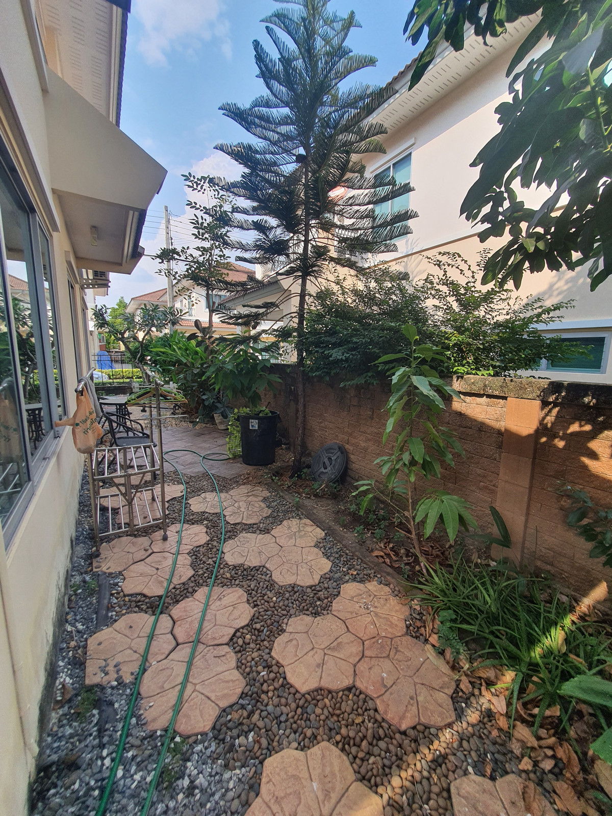 ขายบ้านมหาชัย สมุทรสาคร : บ้านหรู The Grand Rama 2 โซน NEO คลับเฮ้าส์ระดับรีสอร์ท ทะเลสาบ 3 ไร่  ถนนเมน 30 ม. ระบบ Double Security ครบทุกฟังก์ชัน พร้อมอยู่ทันที