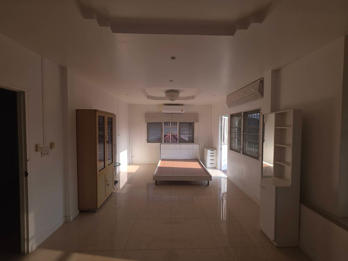 ให้เช่าบ้านปทุมธานี รังสิต ธรรมศาสตร์ : ให้เช่าบ้านเดี่ยว หมู่บ้านเมืองเอกโครงการ 6 ใกล้ มหาวิทยาลัยรังสิต เพียง 1 นาที