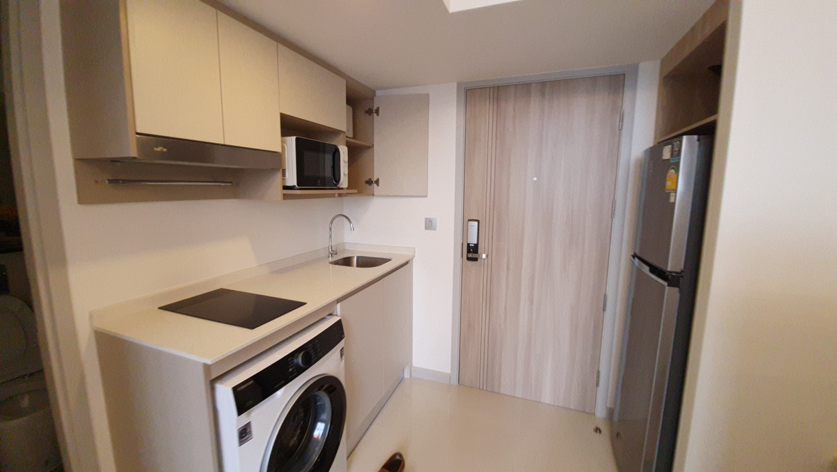 For RentCondoSathorn, Narathiwat : For rent: Knightbridge Prime Sathorn, newly renovated room, 25th floor, beautifully decorated, very good view.