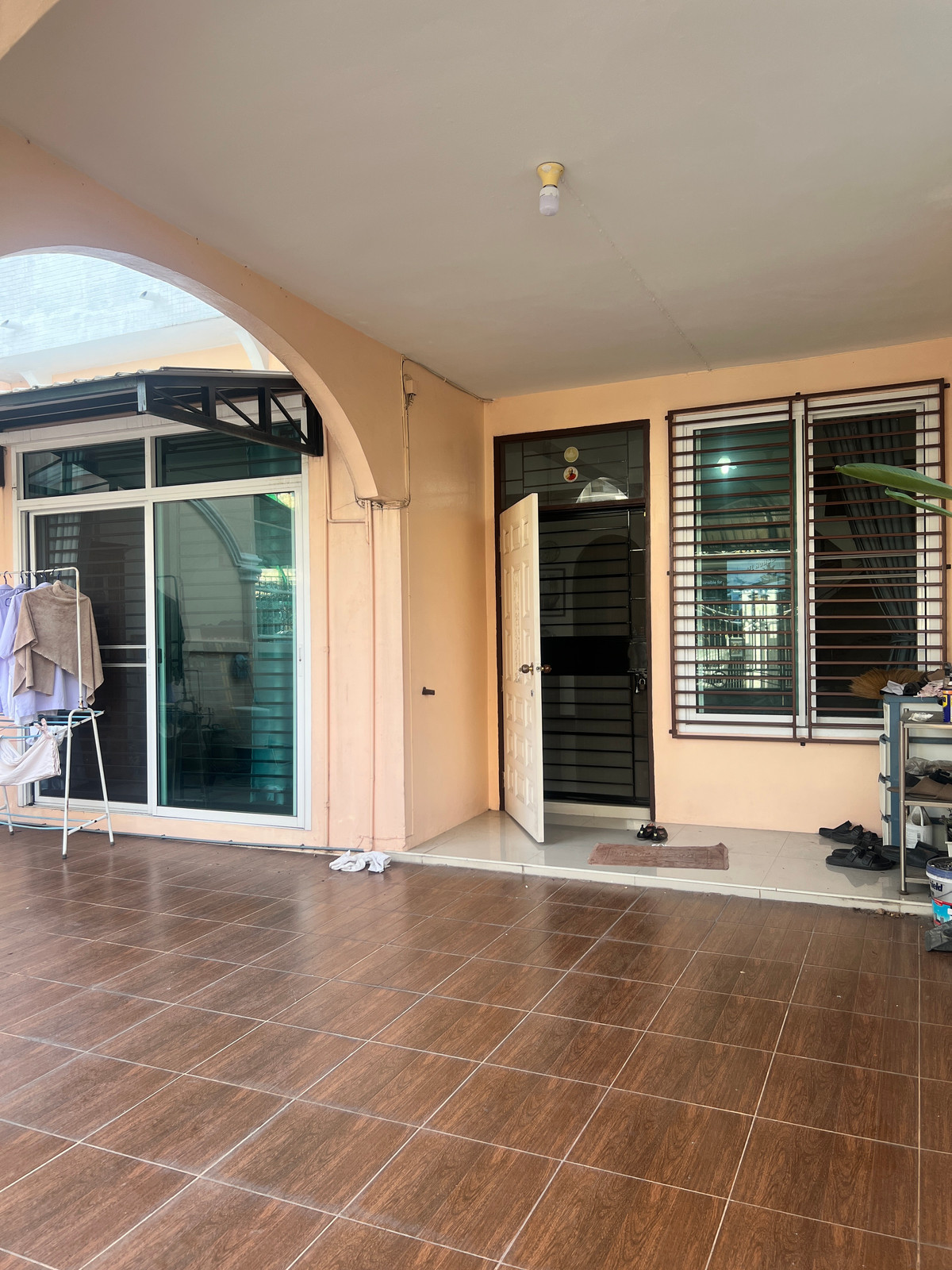 ขายทาวน์โฮมวิภาวดี ดอนเมือง หลักสี่ : ขายบ้านทาวน์เฮ้าส์ 2 ชั้น หน้ากว้าง 6.5 เมตร หมู่บ้านอยู่เจริญ พหลโยธิน 50 เทพรักษ์ สะพานใหม่ ใกล้บิ๊กซี BTS