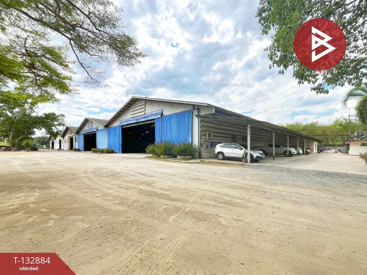 For SaleWarehousePattaya, Bangsaen, Chonburi : Factory for sale with land, area 23 rai 2 ngan 19.3 square wah, Nong Yai, Chonburi, next to the road.