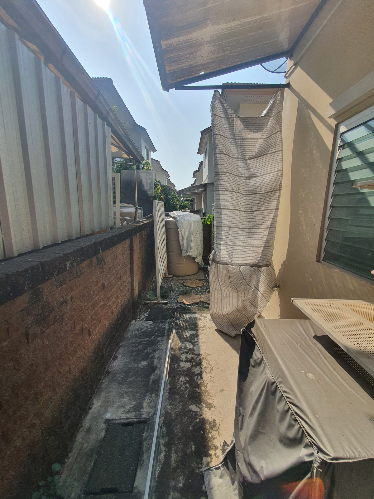 ขายบ้านมหาชัย สมุทรสาคร : บ้านหรู The Grand Rama 2 โซน NEO คลับเฮ้าส์ระดับรีสอร์ท ทะเลสาบ 3 ไร่  ถนนเมน 30 ม. ระบบ Double Security ครบทุกฟังก์ชัน พร้อมอยู่ทันที