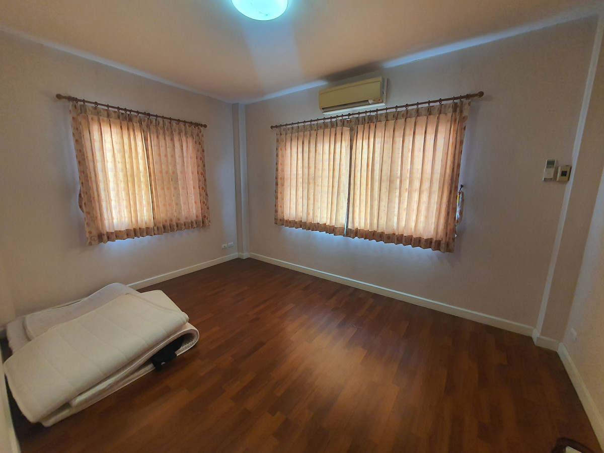 ขายบ้านมหาชัย สมุทรสาคร : บ้านหรู The Grand Rama 2 โซน NEO คลับเฮ้าส์ระดับรีสอร์ท ทะเลสาบ 3 ไร่  ถนนเมน 30 ม. ระบบ Double Security ครบทุกฟังก์ชัน พร้อมอยู่ทันที