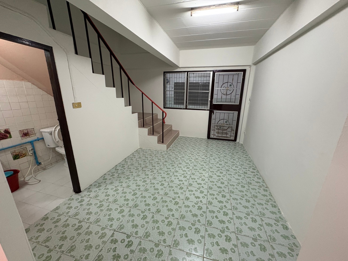 ให้เช่าอาคารพาณิชย์เสรีไทย-นิด้า : ให้เช่า อาคารพาณิชย์ ใกล้ โรงพยาบาลเกษมราษฎร์ รามคำแหง เพียง 3 นาที