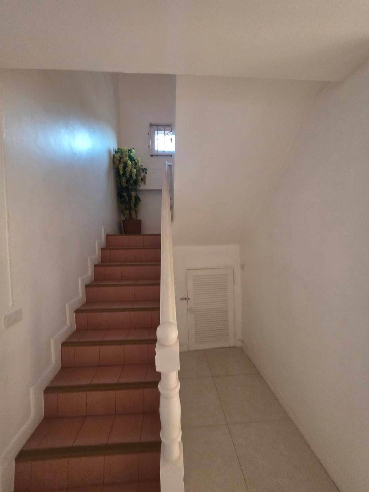 ให้เช่าบ้านปทุมธานี รังสิต ธรรมศาสตร์ : ให้เช่าบ้านเดี่ยว หมู่บ้านเมืองเอกโครงการ 6 ใกล้ มหาวิทยาลัยรังสิต เพียง 1 นาที