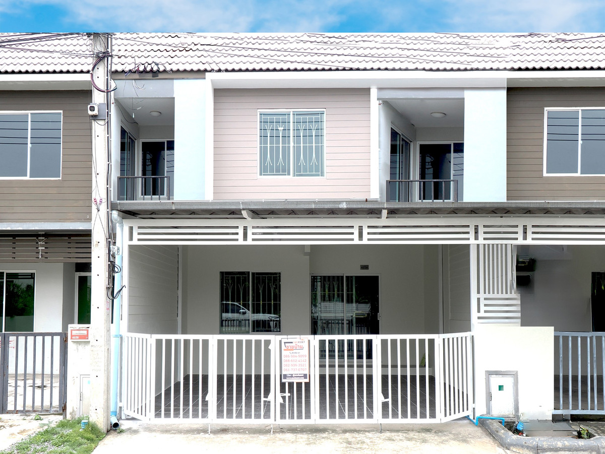 ขายทาวน์โฮมนนทบุรี บางใหญ่ บางบัวทอง : ขายราคาพิเศษ ทาวน์เฮ้าส์ 2 ชั้น ม.อารียา เดอะคัลเลอร์ส 20.3 ตร.ว. 3นอน 2น้ำ บ้านสวย ทำเลดี ถนนเมน ต้นโครงการ ฟังชั่นดีเยี่ยม พร้อมเฟอร์ พื้นที่กว้าง รีโนเวทใหม่ เข้าอยู่ได้ทันที [กาญจนาภิเษก-ราชพฤกษ์]