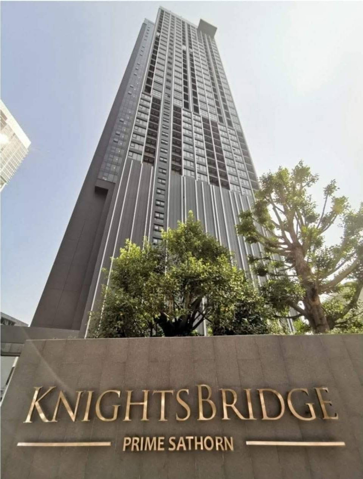 For RentCondoSathorn, Narathiwat : For rent: Knightsbridge Prime Sathorn, fully furnished, ready to move in, Duplex, corner room, 30th floor, area 44 sq m. Monthly rent 28,000 baht.