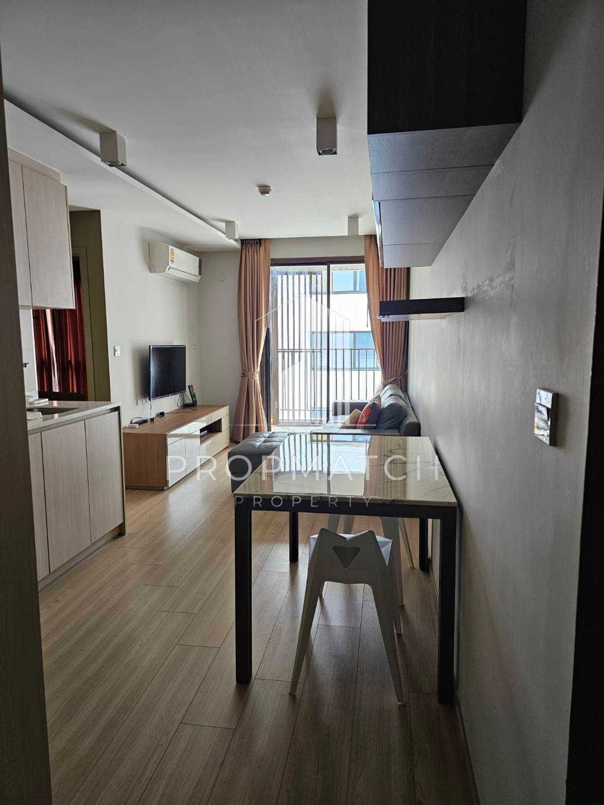 For RentCondoRatchathewi,Phayathai : ⚡️PET FRIENDLY ⚡️ Maestro 12 Ratchathewi💫 🔥 2 b 1b 45 sqm 30,000 🔥near BTS Ratchathewi, price only 30,000, ready to negotiate. If interested, contact ⚡️Putter 0928895628 Line : plustor_ss⚡️