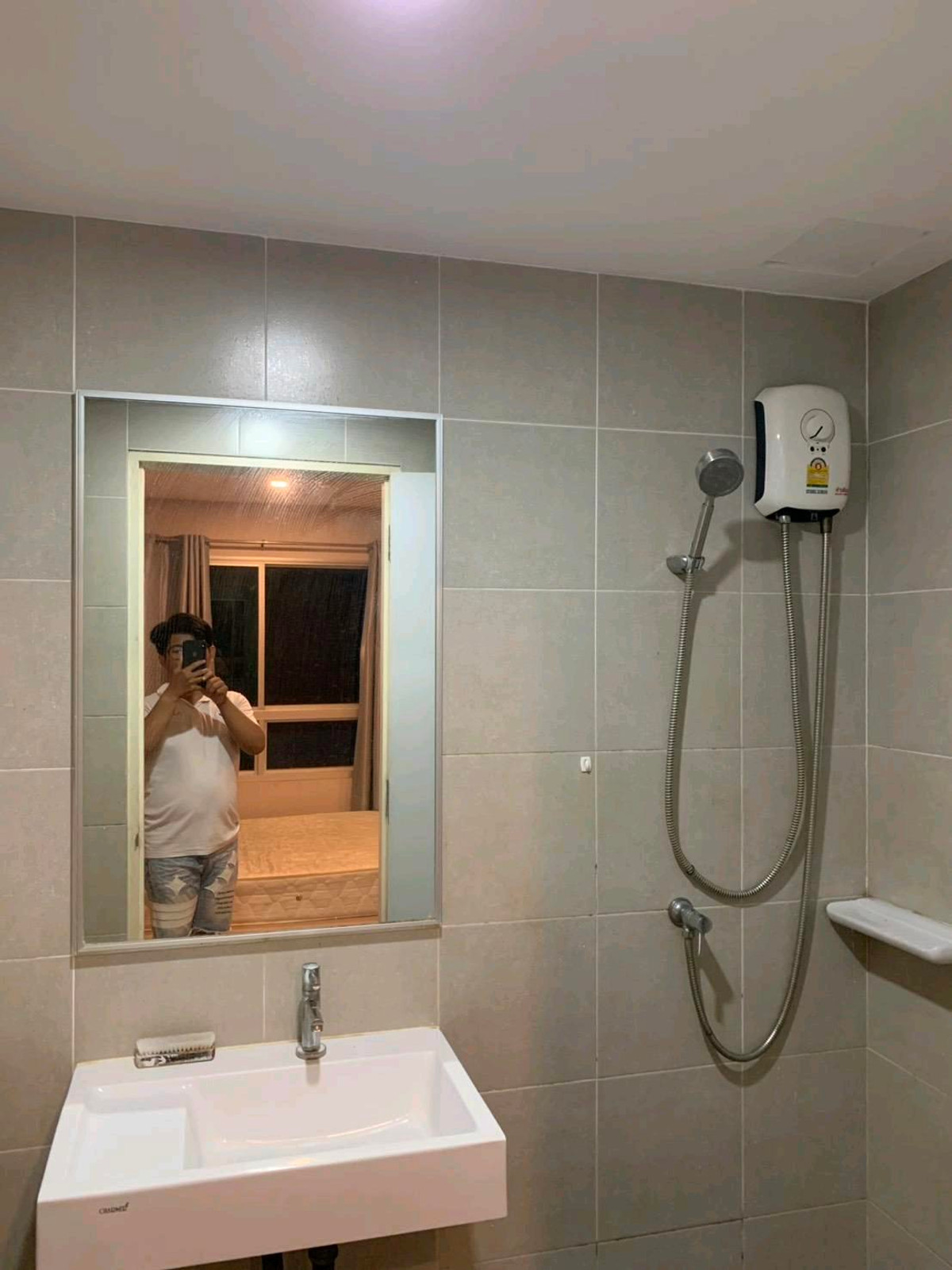 For RentCondoSamut Prakan,Samrong : ✨ Good location, convenient travel, easy to enter the city, cute price, ready to move in immediately 🚆 near BTS Bearing and BTS Samrong.