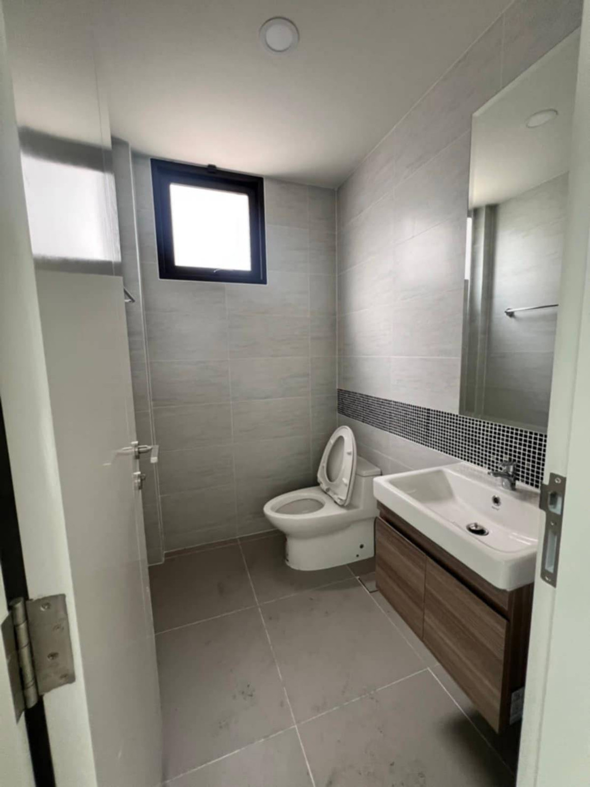 ให้เช่าบ้านลาดพร้าว101 แฮปปี้แลนด์ : บ้านเดี่ยวพร้อมให้เช่า รายล้อมด้วยโรงเรียนนานาชาติ ใกล้จุดขึ้นทางด่วนเพียง 10 นาที 🏫