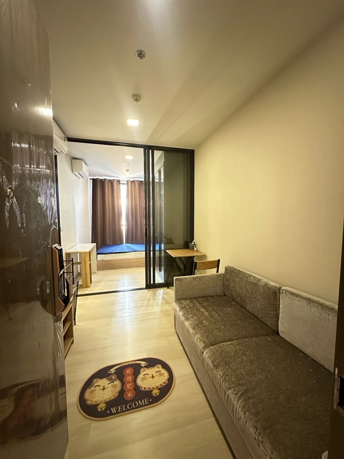 For RentCondoSapankwai,Jatujak : For rent, The Privacy Jatujak, good price, the room is not hot.