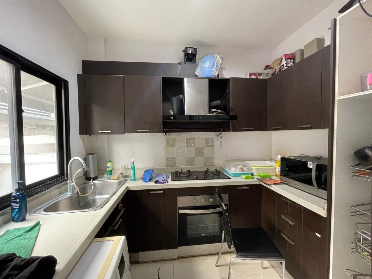 ขายทาวน์โฮมบางซื่อ วงศ์สว่าง เตาปูน : ขายทาวน์โฮม  flora  วงศ์สว่าง เฟอร์ครบ โครงการติดถนนใกล้สถานีรถไฟฟ้า