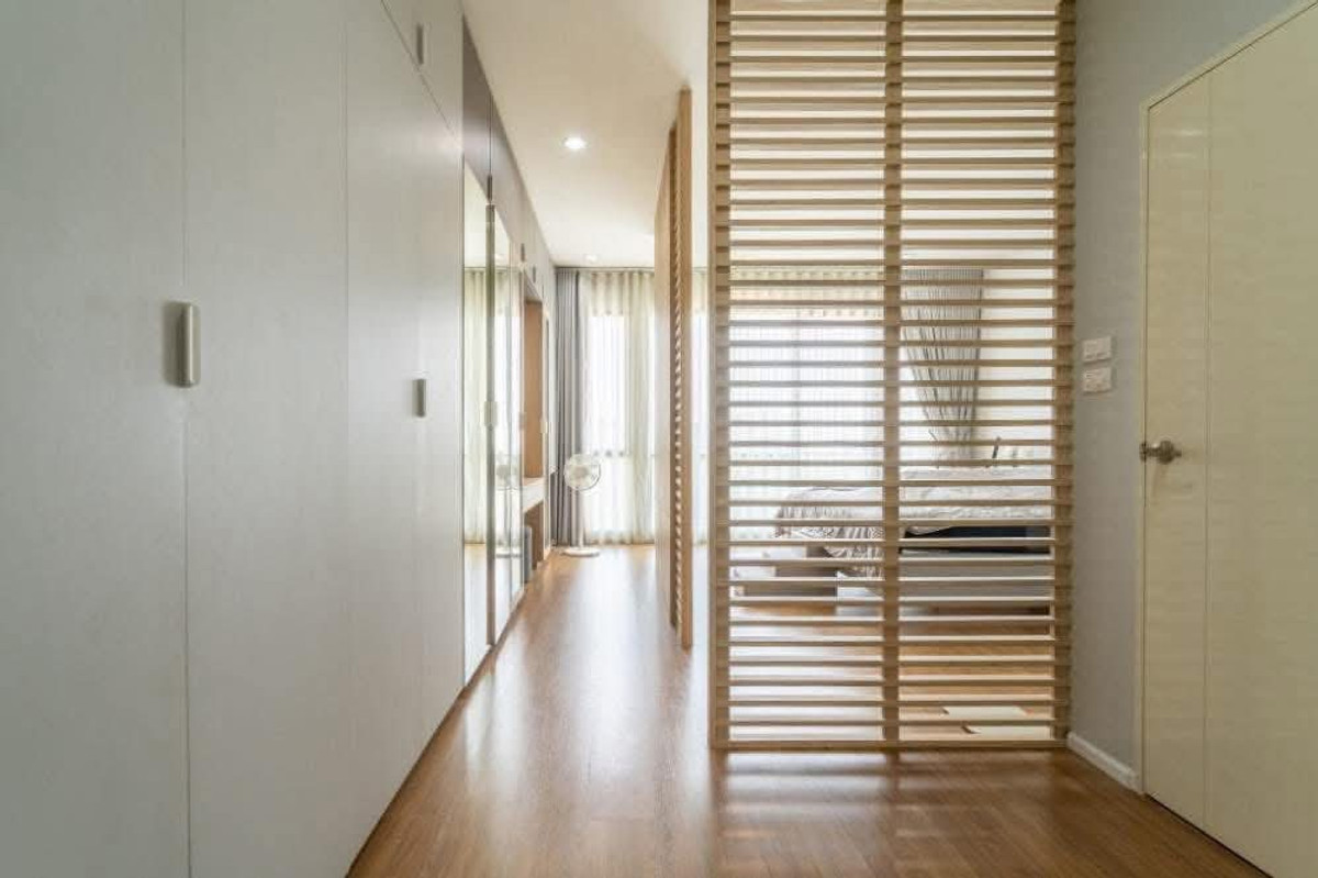 ทาวน์โฮมมีนบุรี-ร่มเกล้า : ทาวน์โฮม 3 ชั้น ใกล้โรงเรียนนานาชาติเวลลิงตัน สนามบินสุวรรณภูมิ 🛫