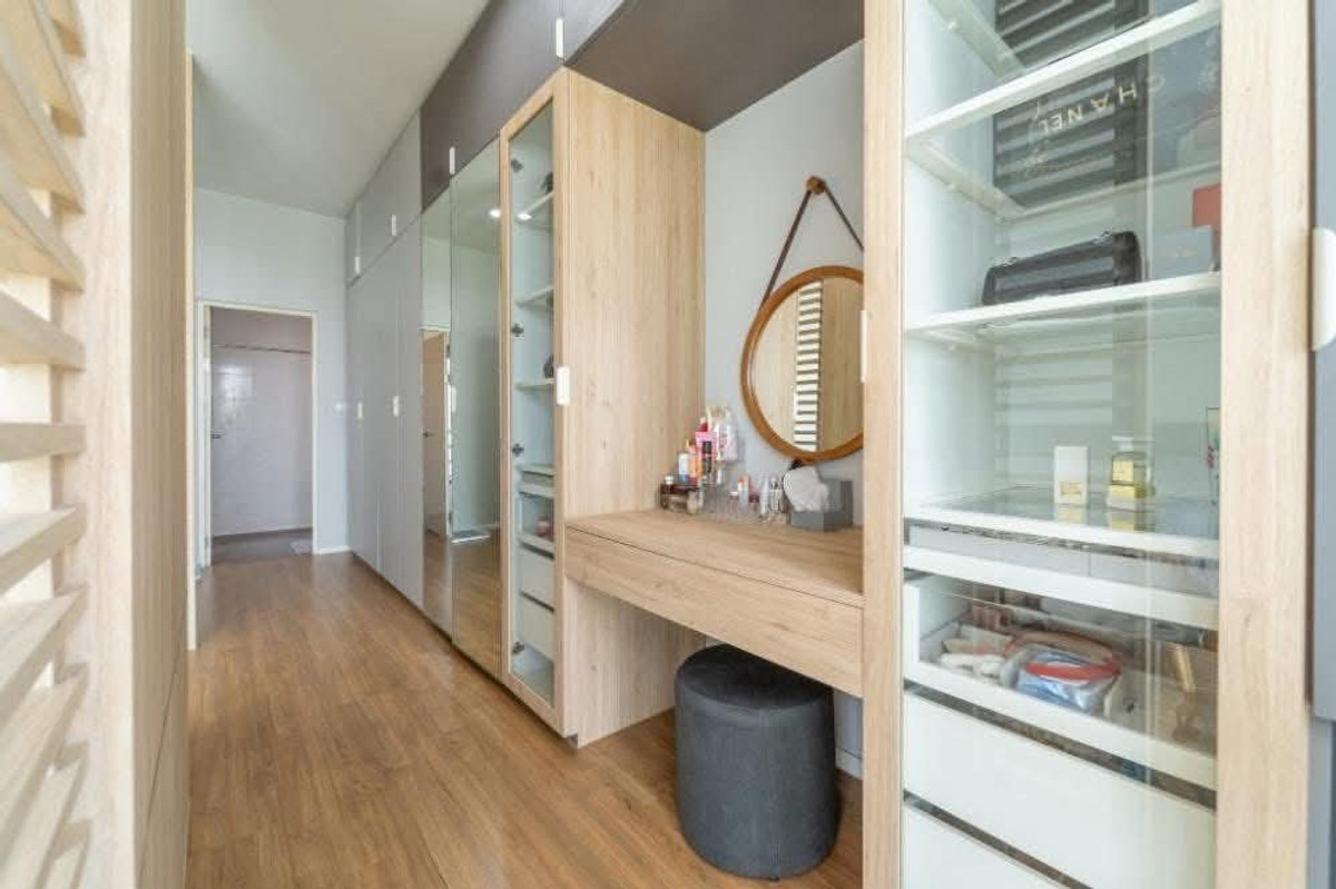 ทาวน์โฮมมีนบุรี-ร่มเกล้า : ทาวน์โฮม 3 ชั้น ใกล้โรงเรียนนานาชาติเวลลิงตัน สนามบินสุวรรณภูมิ 🛫