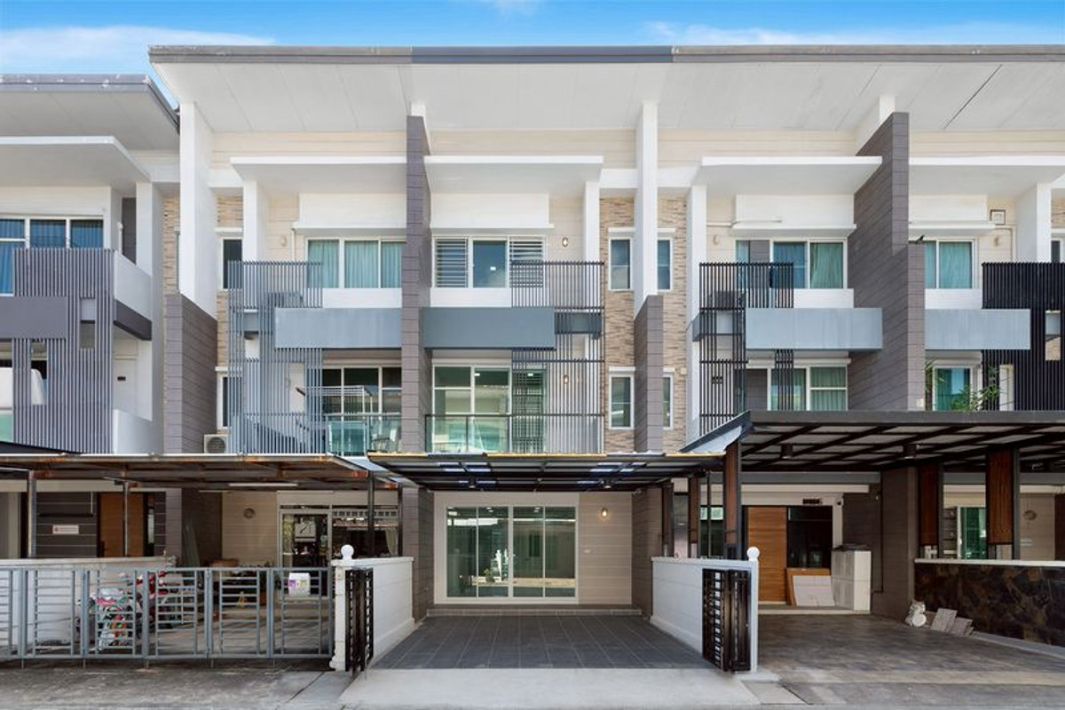 ขายทาวน์โฮมเกษตร นวมินทร์ ลาดปลาเค้า : 📌 Sale!!! 🏡 ทาวน์โฮม ทาวน์พลัส เกษตร-นวมินทร์ (3 ชั้น รีโนเวทใหม่ พื้นที่ใช้สอยเยอะ )📌