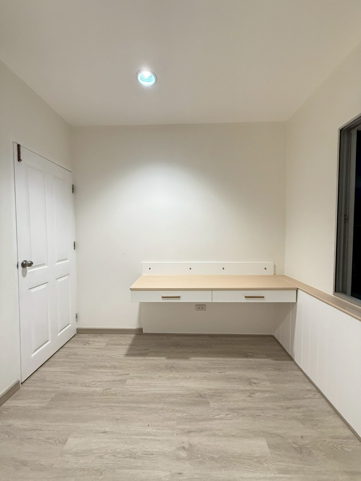 ขายทาวน์โฮมนนทบุรี บางใหญ่ บางบัวทอง : 💥💥  🏡 ทาวน์เฮ้าส์ หมู่บ้าน เดอะ วิลล่า รัตนาธิเบศร์ (รีโนเวทใหม่ทั้งหลัง  พร้อมหิ้วกระเป๋าเข้าอยู่ )📌