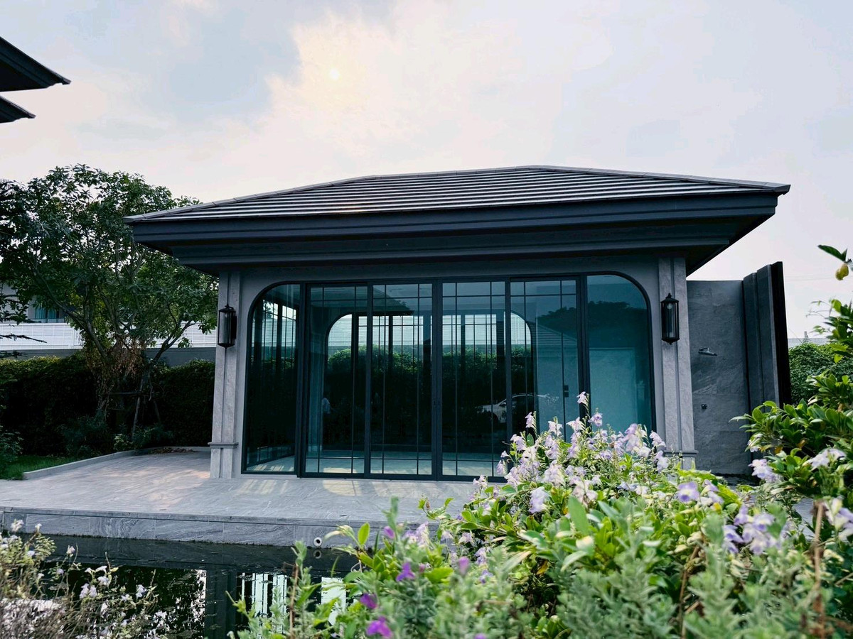 For SaleHouseMin Buri, Romklao : Luxurious mansion with private swimming pool