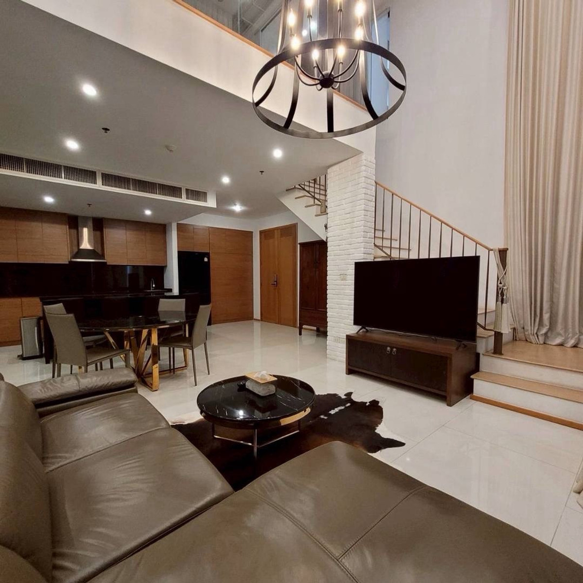 CondoSukhumvit, Asoke, Thonglor : Duplex Condo 1 Bedroom 90 sq.m for Sale and Rent Near BTS Phrom Phong Sukhumvit 24