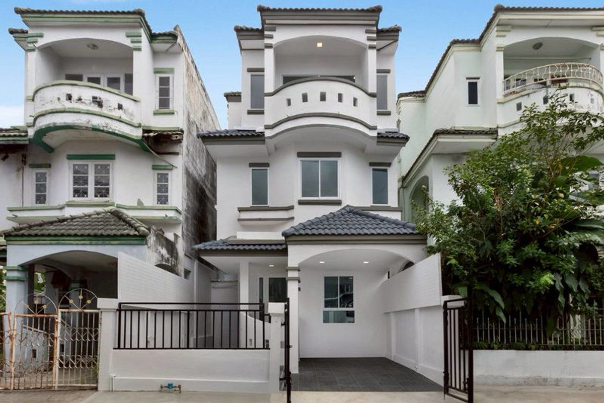 ขายทาวน์โฮมวิภาวดี ดอนเมือง หลักสี่ : 📌 Sale!!! 🏡 ทาวน์โฮม 3 ชั้น หมู่บ้าน เศรณี ดอนเมือง-สรงประภา  (รีโนเวทใหม่ ใกล้สนามบินดอนเมือง )📌