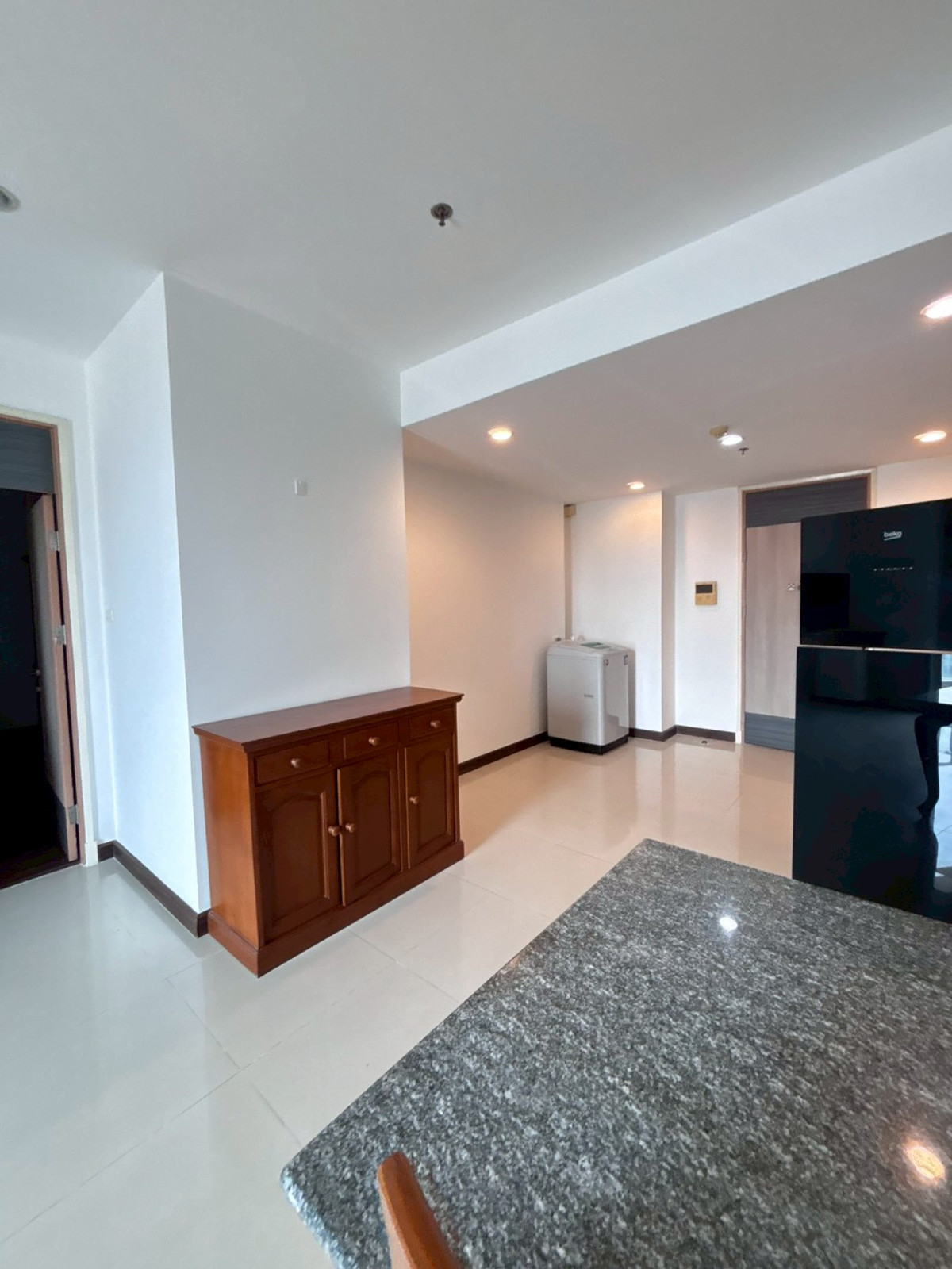 ให้เช่าคอนโดราชเทวี พญาไท : ให้เช่าคอนโด สุพาลัย พรีเมียร์ ราชเทวี 67 ตร.ม. (S15-27639)